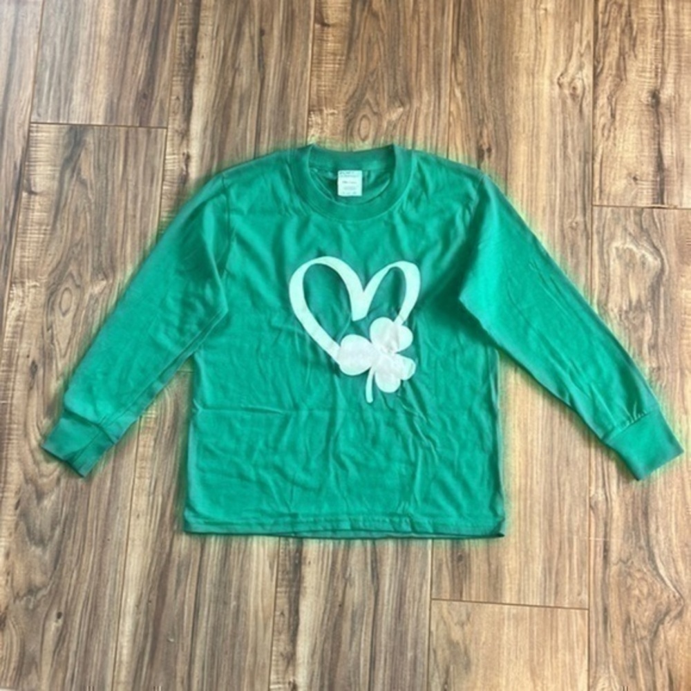 Girls green shirt, with heart and shamrock. Size small